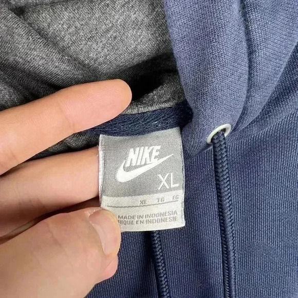 00s Nike Vintage Pullover Hoodie - Classic Style - Picture 6 of 8